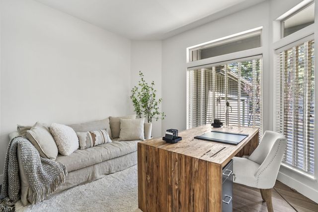 60757 Golf Village Loop, Bend, OR 97702