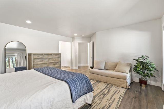 60757 Golf Village Loop, Bend, OR 97702