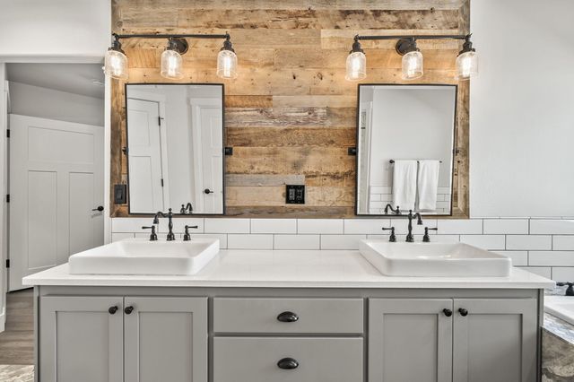 60757 Golf Village Loop, Bend, OR 97702