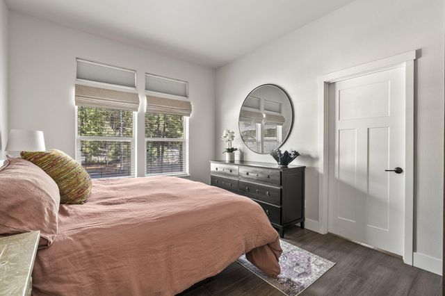 60757 Golf Village Loop, Bend, OR 97702