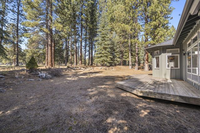 60757 Golf Village Loop, Bend, OR 97702