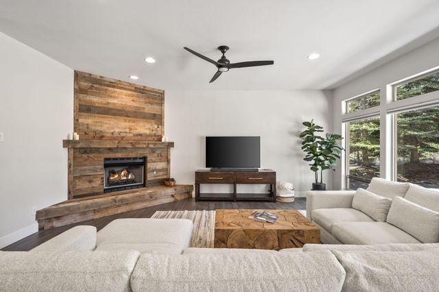 60757 Golf Village Loop, Bend, OR 97702