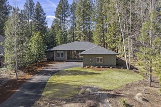 60757 Golf Village Loop, Bend, OR 97702