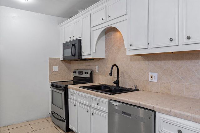 16025 NW 20TH Avenue, Miami Gardens, FL 33054