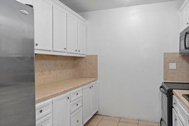 16025 NW 20TH Avenue, Miami Gardens, FL 33054