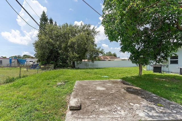 16025 NW 20TH Avenue, Miami Gardens, FL 33054