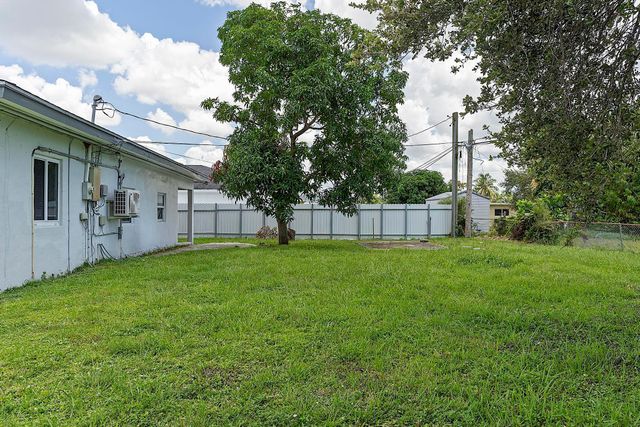 16025 NW 20TH Avenue, Miami Gardens, FL 33054