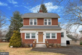 613 CONVENT RD, Aston, PA 19014