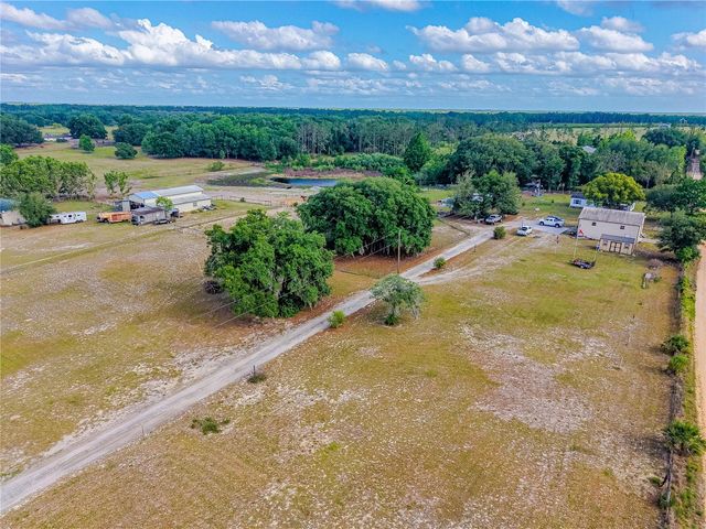 4536 EMPIRE CHURCH RD, Groveland, FL 34736