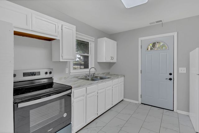 2067 Bessie St, Springfield, TN 37172