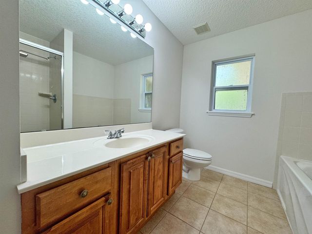 932 Delcie Dr, St Augustine, FL 32086