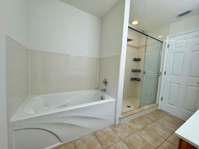 932 Delcie Dr, St Augustine, FL 32086