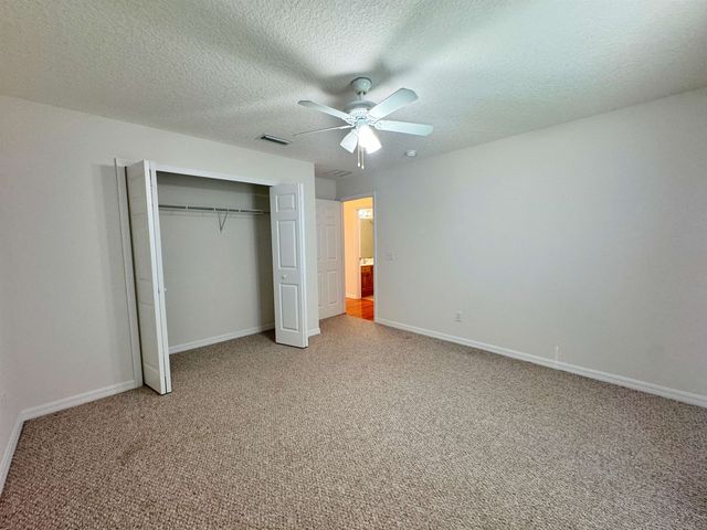 932 Delcie Dr, St Augustine, FL 32086