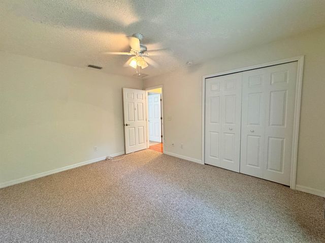 932 Delcie Dr, St Augustine, FL 32086