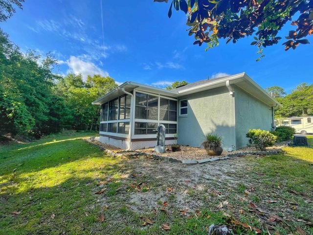 932 Delcie Dr, St Augustine, FL 32086