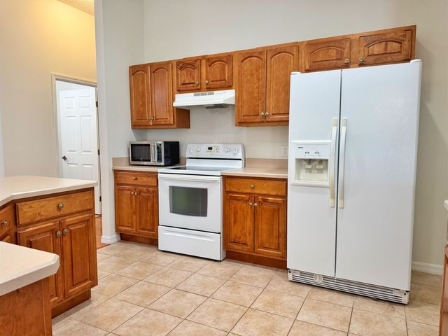 932 Delcie Dr, St Augustine, FL 32086