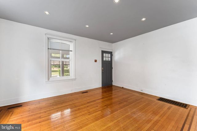 809 ARDMORE AVE, Ardmore, PA 19003