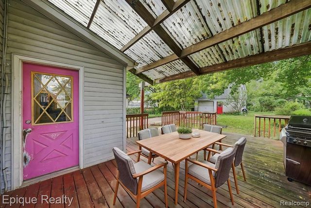 16167 Manchester Avenue, Eastpointe, MI 48021