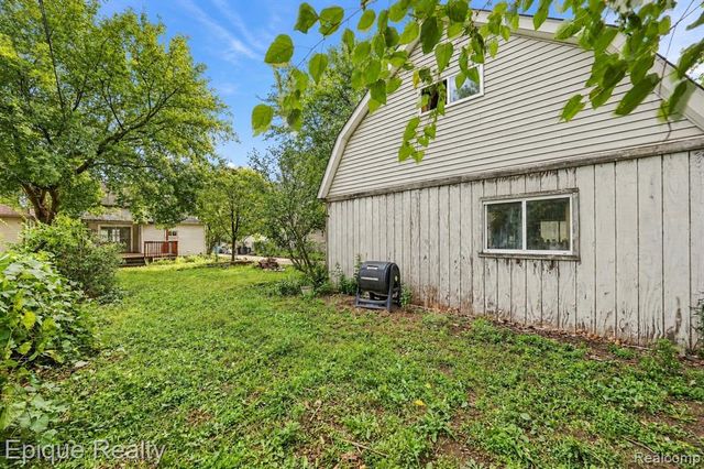 16167 Manchester Avenue, Eastpointe, MI 48021