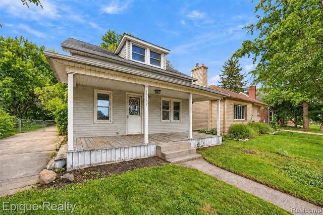 16167 Manchester Avenue, Eastpointe, MI 48021