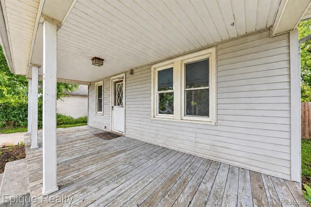 16167 Manchester Avenue, Eastpointe, MI 48021