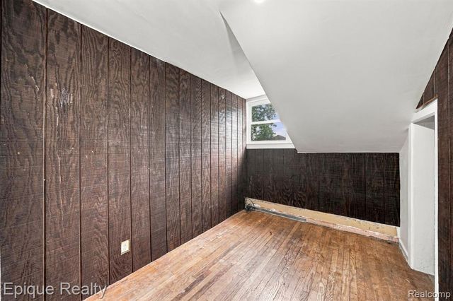 16167 Manchester Avenue, Eastpointe, MI 48021