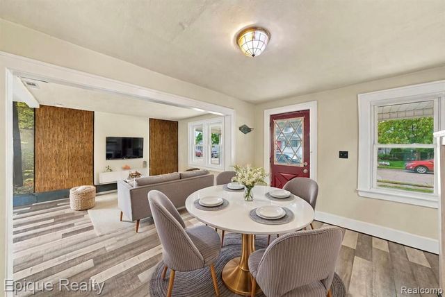 16167 Manchester Avenue, Eastpointe, MI 48021