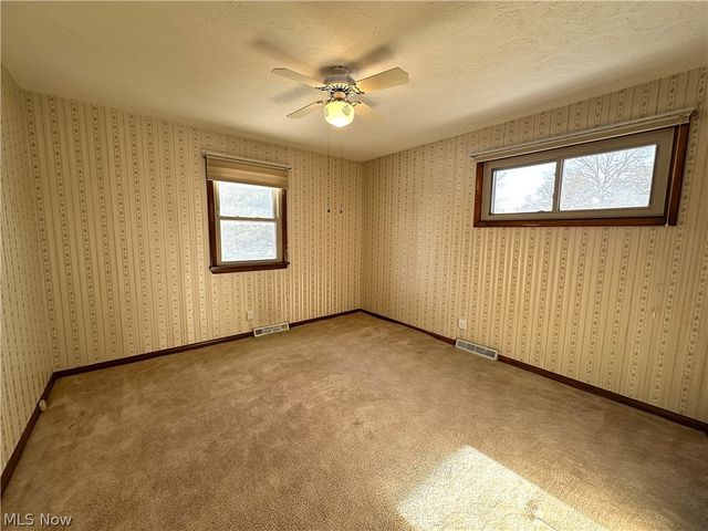 38345 Aurora Road, Solon, OH 44139