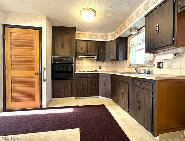 38345 Aurora Road, Solon, OH 44139