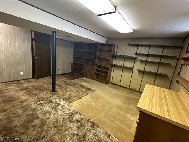 38345 Aurora Road, Solon, OH 44139