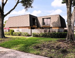 2229 22nd Way, West Palm Beach, FL 33407