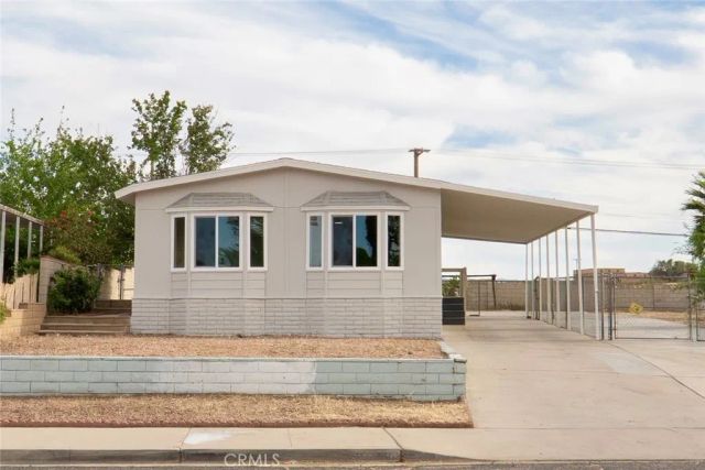 16251 Wimbleton Drive, Victorville, CA 92395