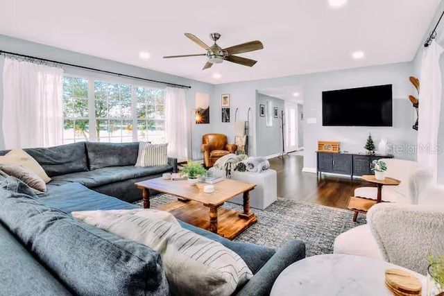 1302 LAKE ELBERT DR SE, Winter Haven, FL 33880