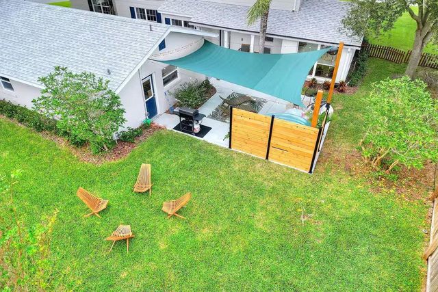 1302 LAKE ELBERT DR SE, Winter Haven, FL 33880