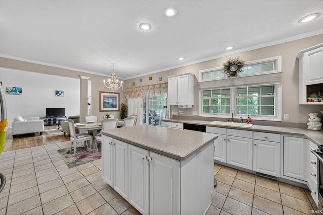 51263 Leeward Point, Granger, IN 46530