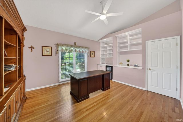 51263 Leeward Point, Granger, IN 46530