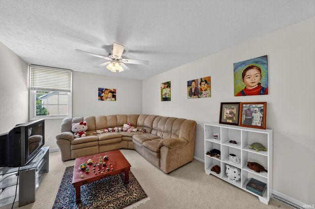 51263 Leeward Point, Granger, IN 46530