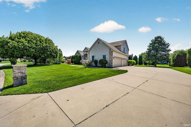 51263 Leeward Point, Granger, IN 46530