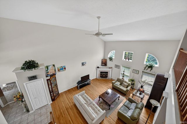 51263 Leeward Point, Granger, IN 46530