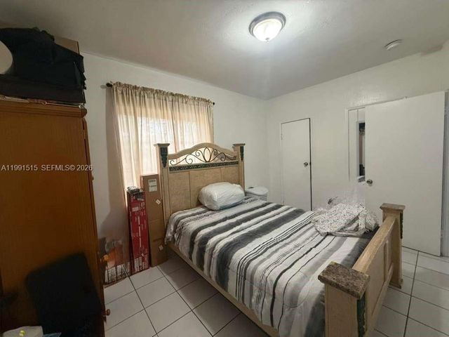 4470 W 1st Ave, Hialeah, FL 33012