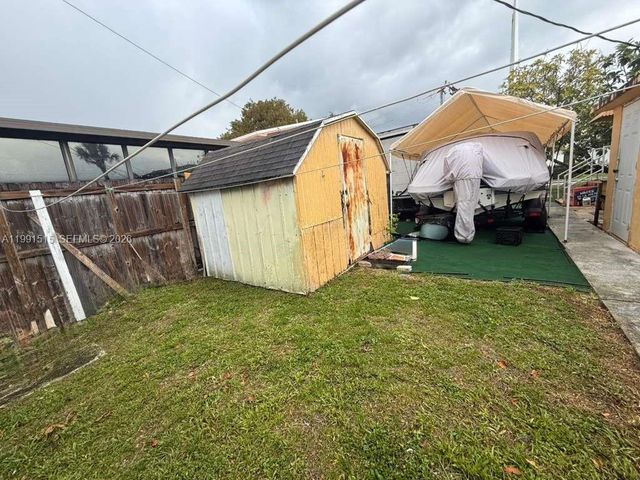 4470 W 1st Ave, Hialeah, FL 33012