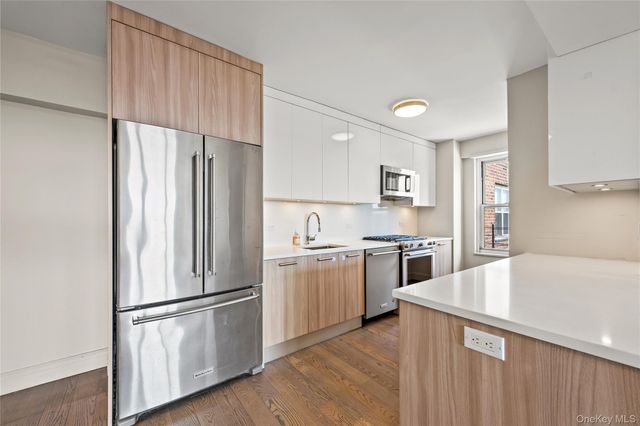 107-40 queens Boulevard 10a, Forest Hills, NY 11375