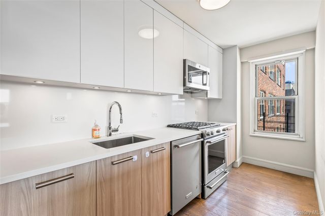 107-40 queens Boulevard 10a, Forest Hills, NY 11375