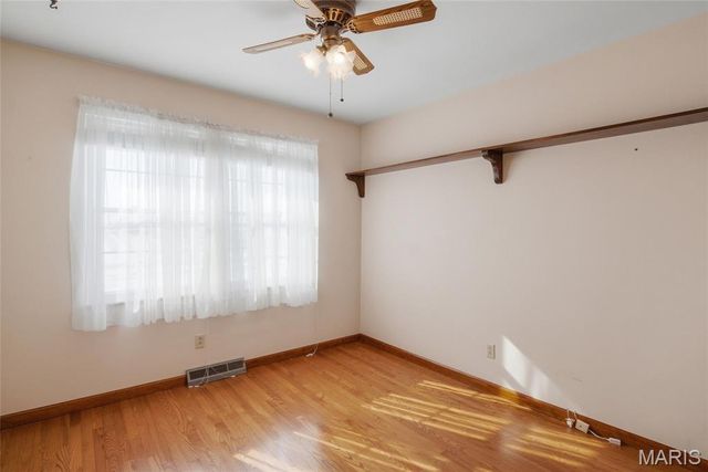 232 Gilmore Lake Road, Columbia, IL 62236