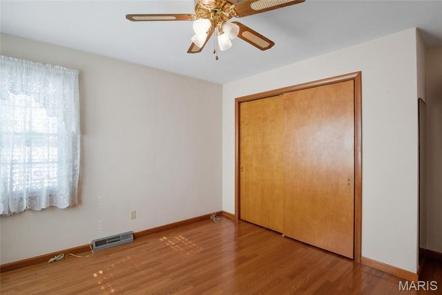 232 Gilmore Lake Road, Columbia, IL 62236