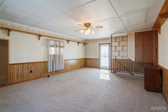 232 Gilmore Lake Road, Columbia, IL 62236