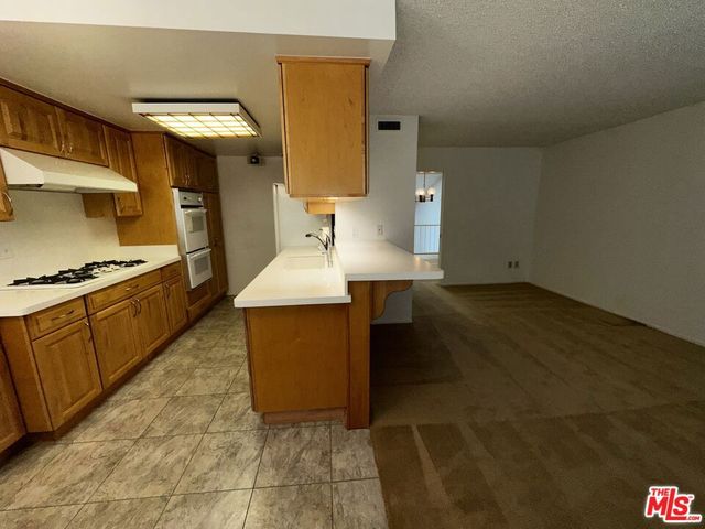 13121 Mindanao Way 6, Marina Del Rey, CA 90292