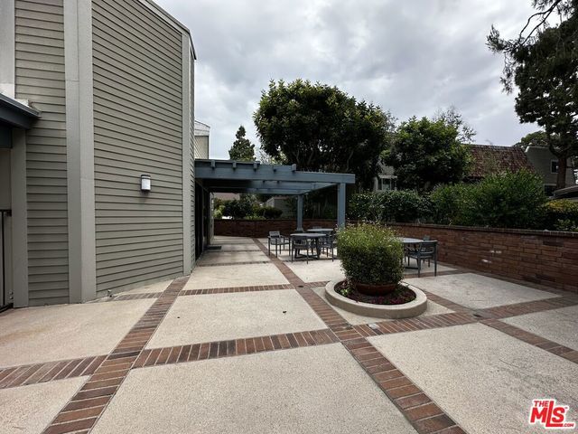 13121 Mindanao Way 6, Marina Del Rey, CA 90292