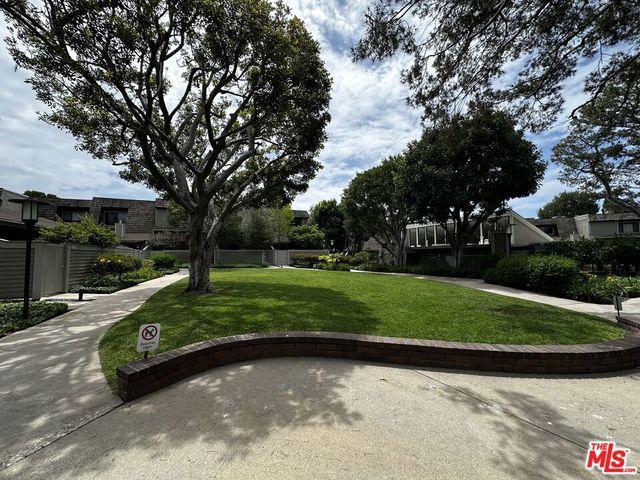 13121 Mindanao Way 6, Marina Del Rey, CA 90292