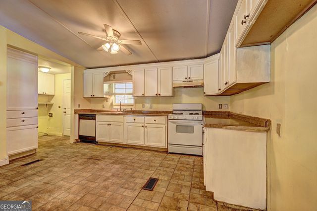 231 Norfolk Drive, Hampton, GA 30228